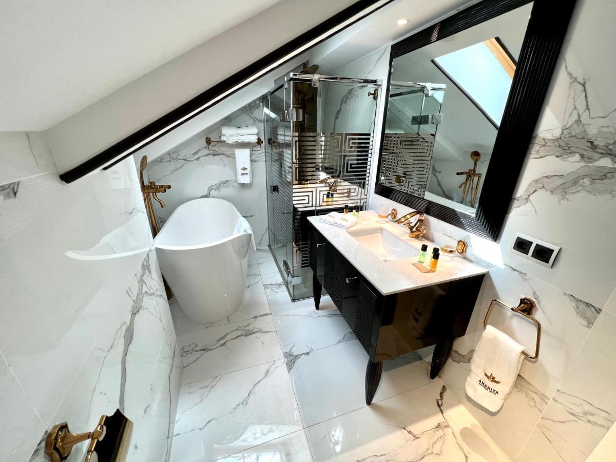Anahita Boutique Hotel مالقة المظهر الخارجي الصورة