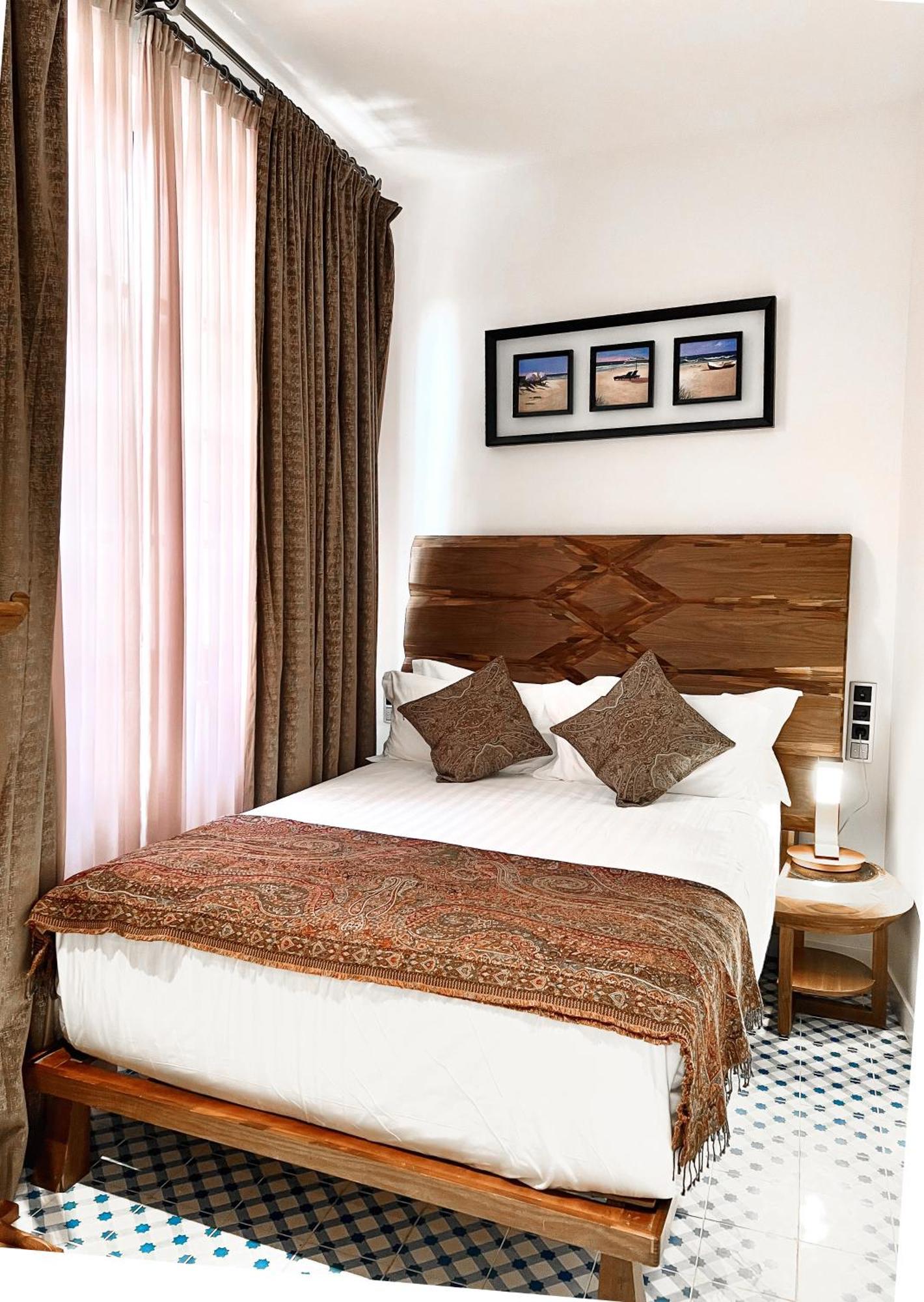 Anahita Boutique Hotel مالقة المظهر الخارجي الصورة